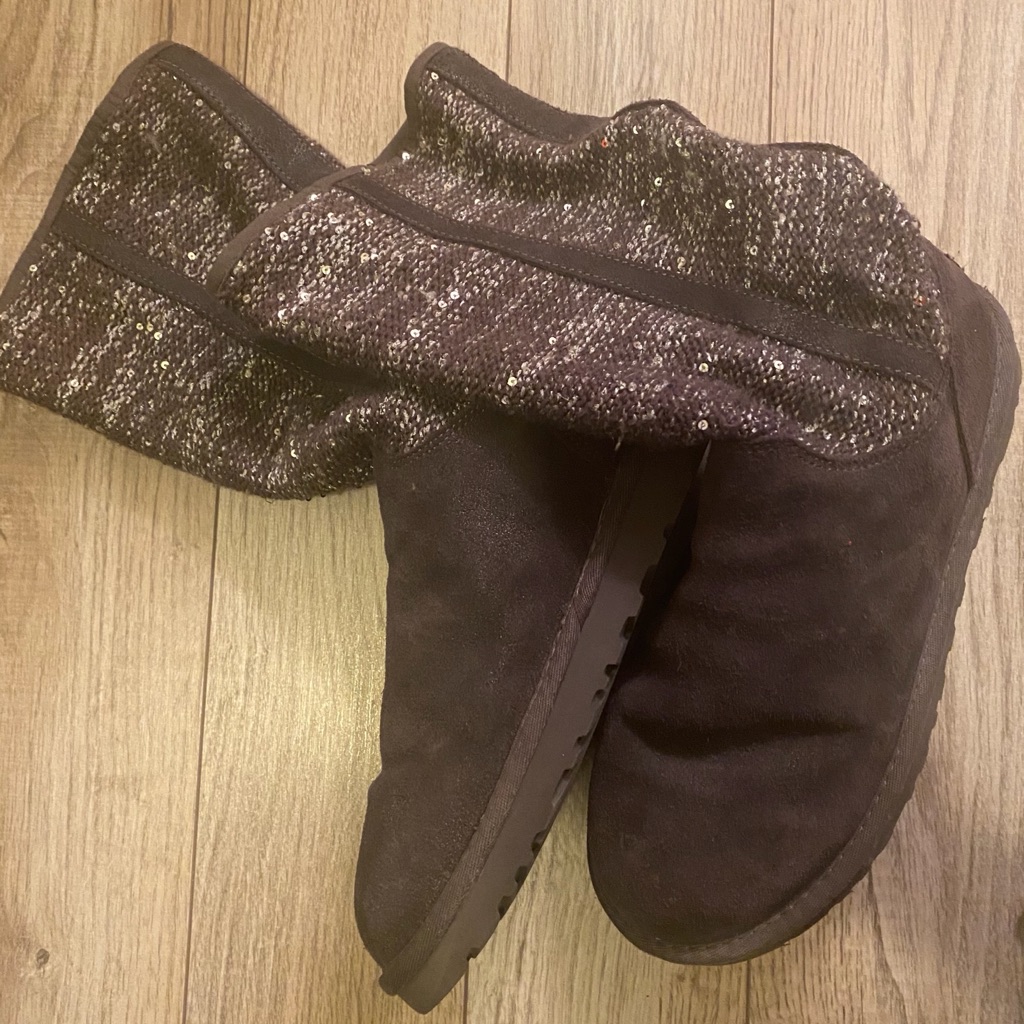 Sequin Accent Ugg